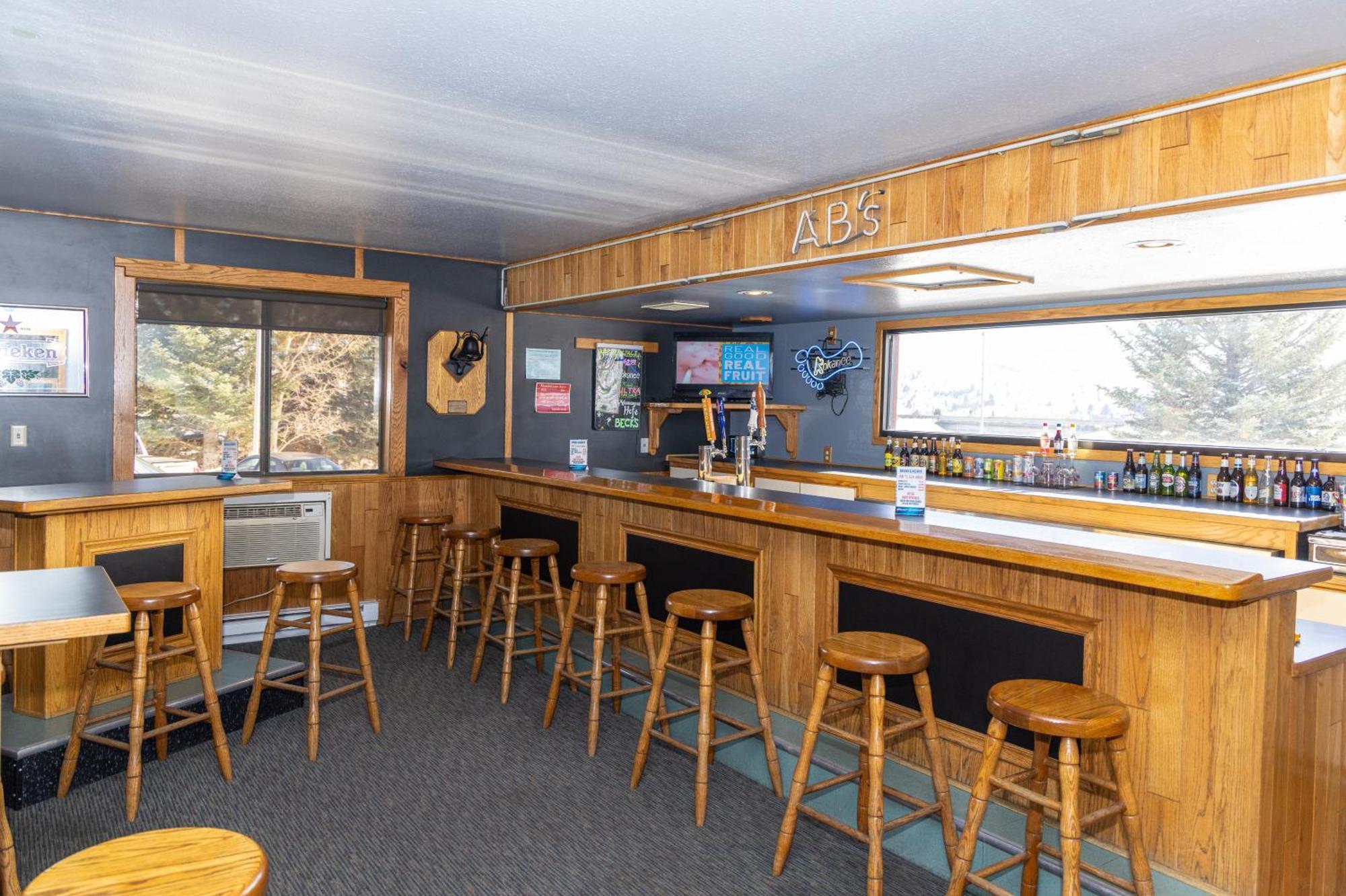 Rocker Inn Butte Exterior photo
